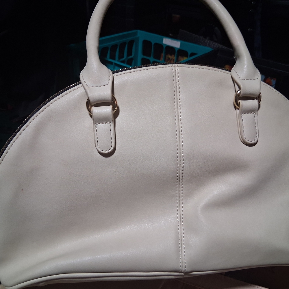 No Boundaries Cream Hobo Bag with Gold Zippers - Picture 2 of 4
